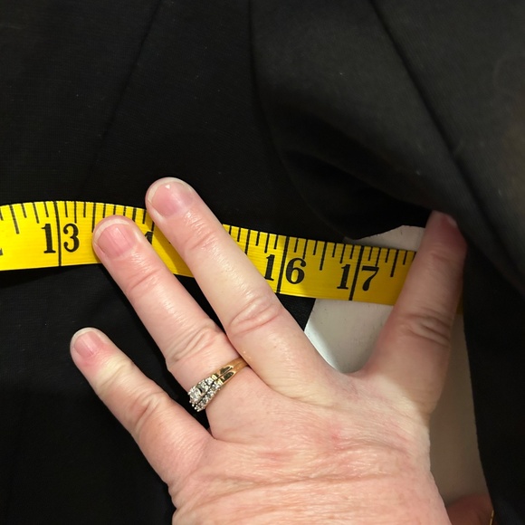 H&M Size 2 Fitted Black Blazer - Picture 4 of 9